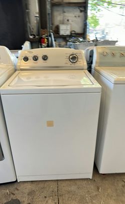 White Whirlpool Top Load Washer - Quiet Operation