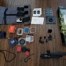 GoPro Hero 4 (not working) w/ accessories
