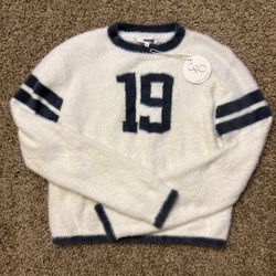 NWT Creamon Fuzzy Eyelash Knit Varsity Number 19 Sweater Womens Size Small