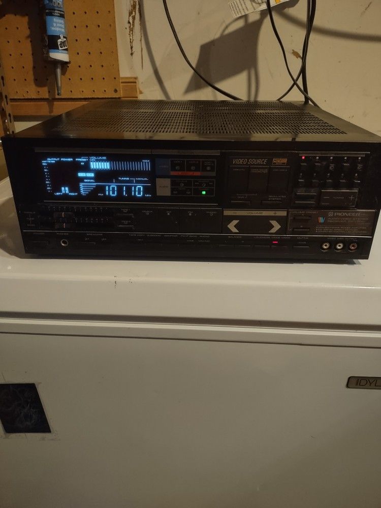 Vintage Pioneer Receiver SX-V900