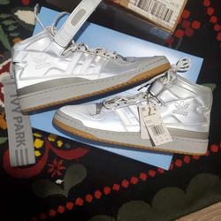 Beyoncé’s Adidas Ivy Park Mid Icy Park Silver Metallic Leather GW2858 Men's Reflective