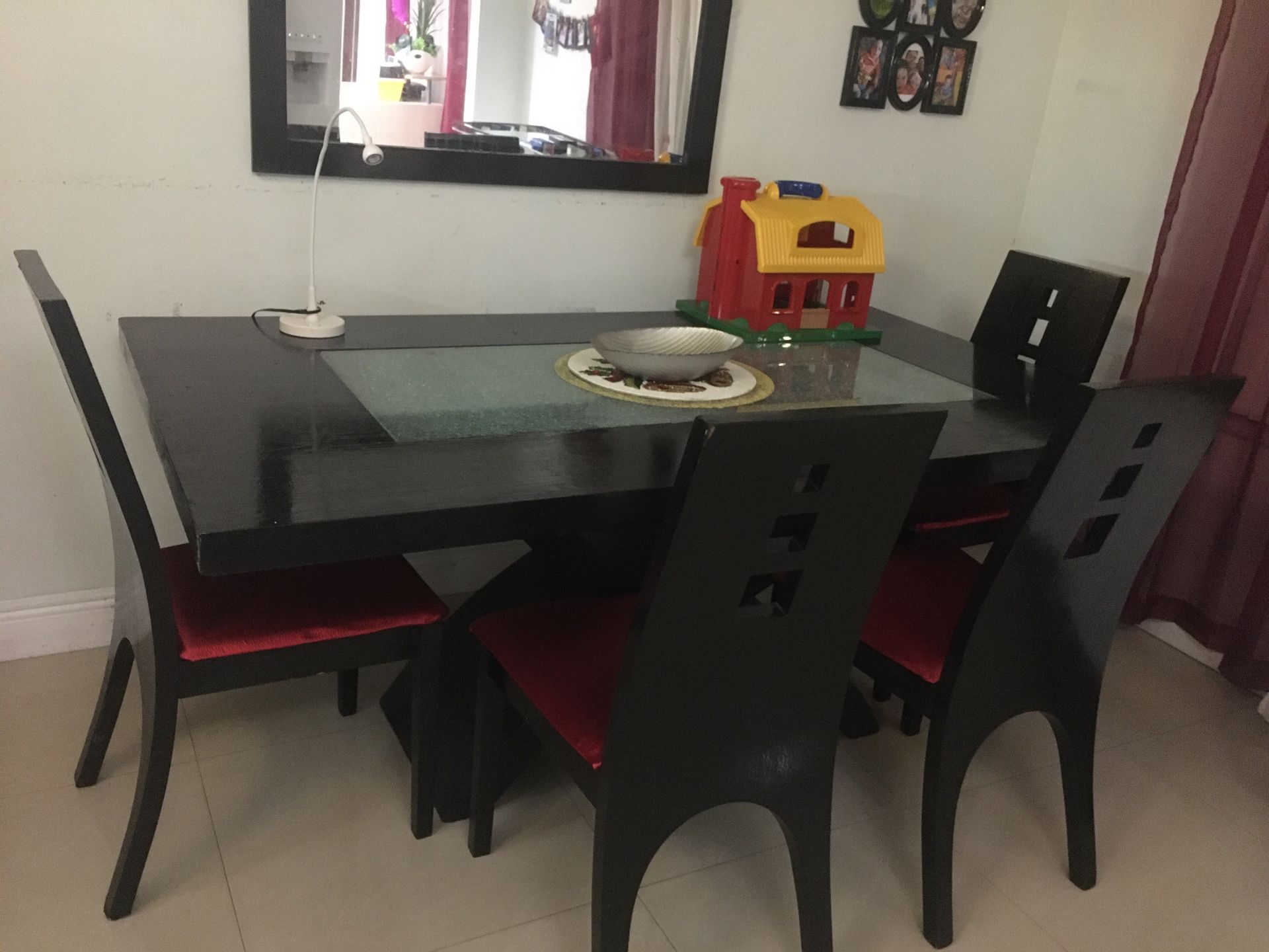 Juego de comedor 4 sillas 🪑 y el espejo