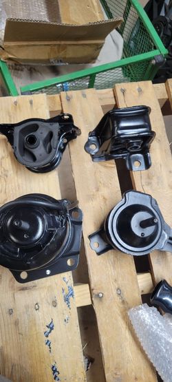 1998----2002 Honda Accord 4 piece motor and transmission mount set