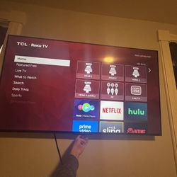 TCL 55 Inch ROKU TV with Remote