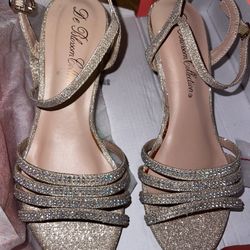 Size 5.5 Women’s Champagne Gold Sparkly Heels 