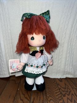 Precious Moments Doll (1988 CHILDREN AROUND THE WORLD IRELAND)