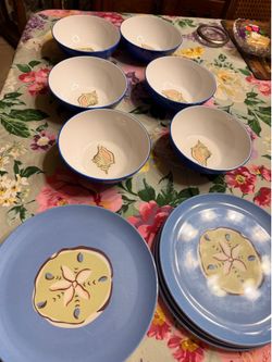 Nice 6 Dinner plates and 6 Blows set