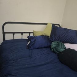 Queen Metal Bed Frame And Mattress 