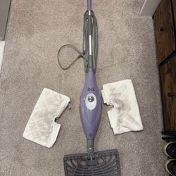 Shark Mop steamer 