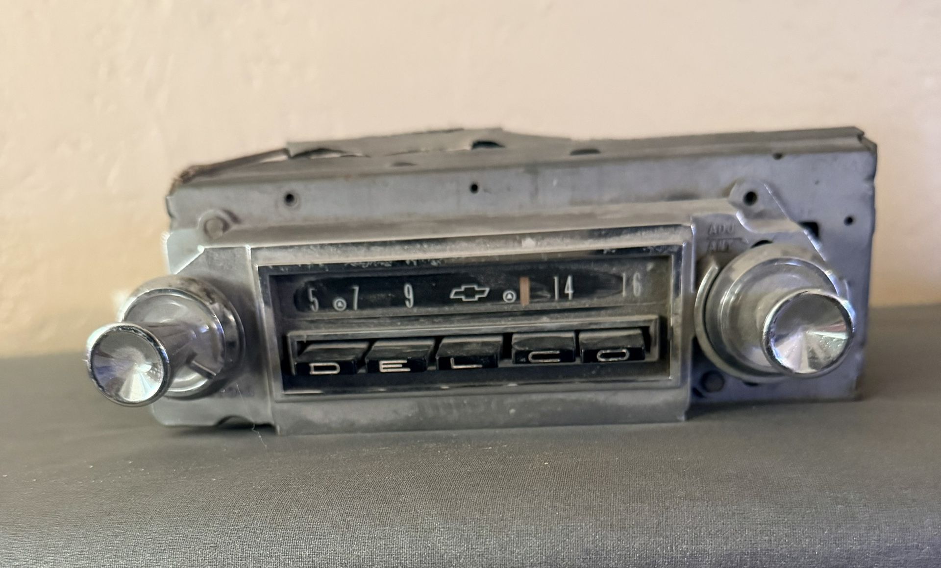 63-64 Impala AC DELCO Radio