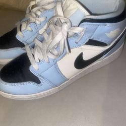 Jordan 1 Mid Ice Blue 2022 Size 7