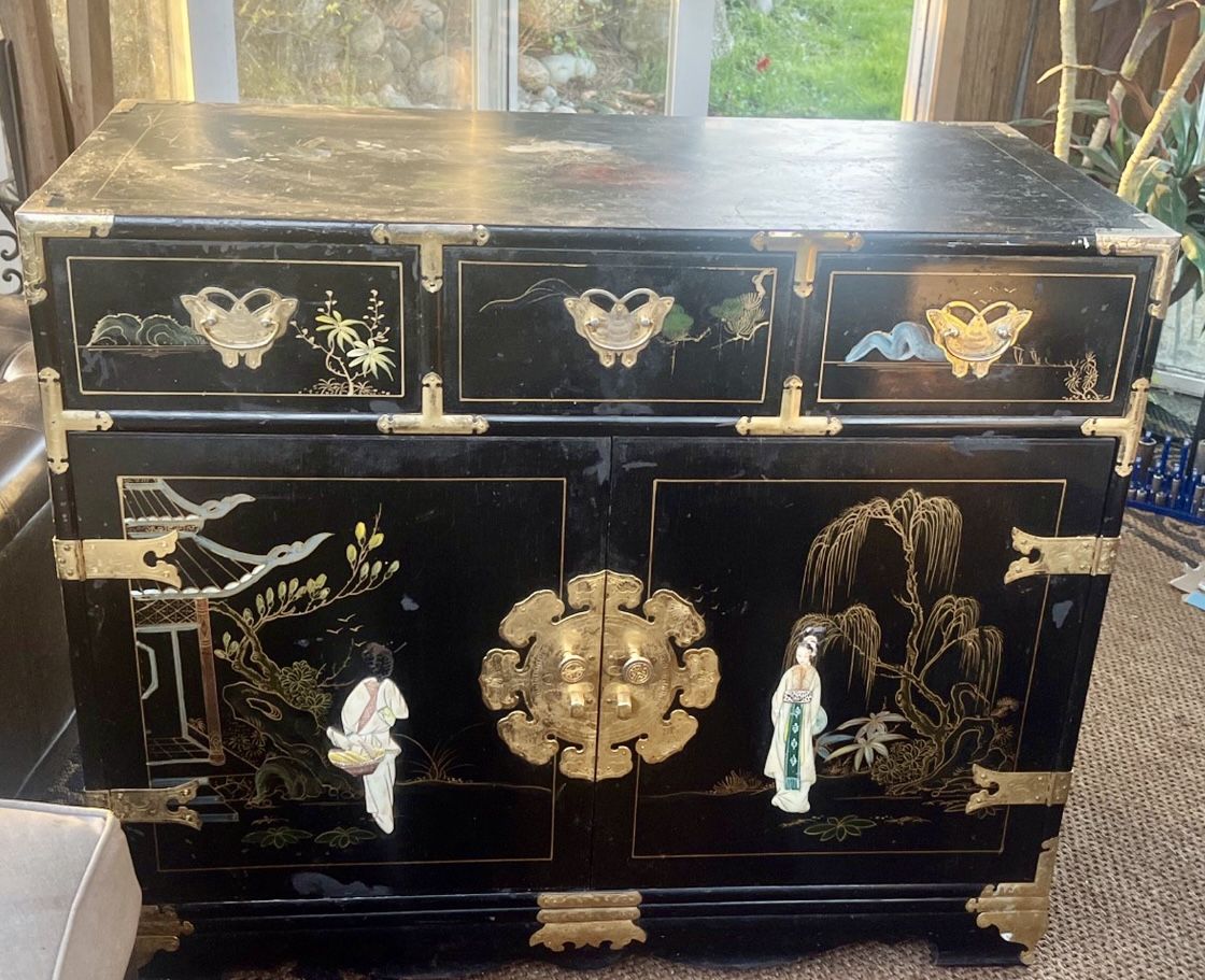 Japanese/ Asian Style Cabinet