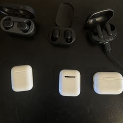 Earbuds 