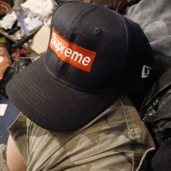 Supreme Hat 
