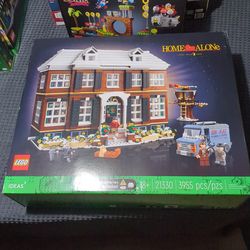 Sealed Lego set home alone house 21330