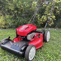 IMMEDIATELY AVAILABLE  SELF PROPELLED TROY -BILT TB230 BRIGGS AND STRATTON 725 EX SERIES /190CC. 21”   CUT. FRONT WHEELS DRIVE LAWNMOWER .  PERFECTLY 