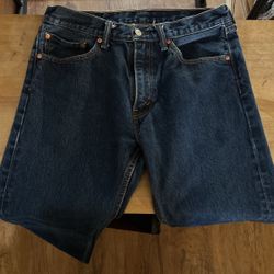Men’s Levi Jeans Straight Legged
