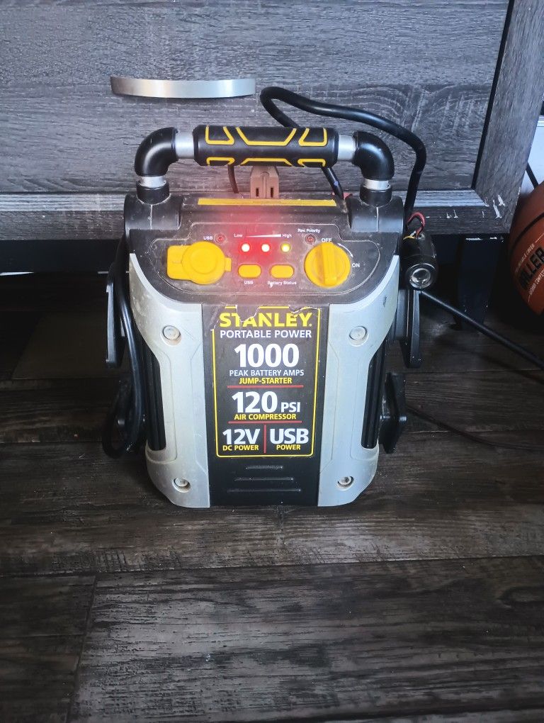 Stanley Jump-Starter w/Air Compressor