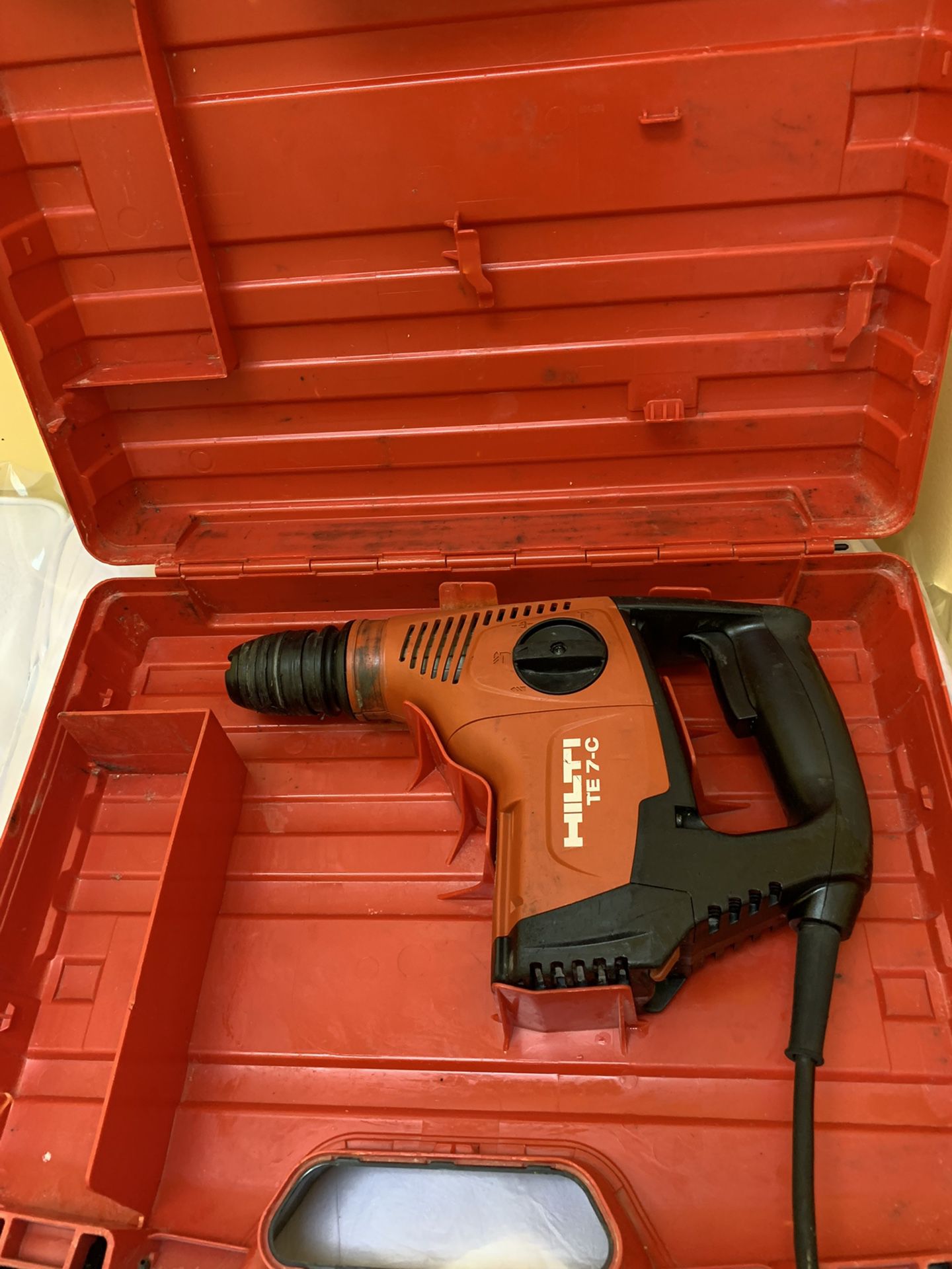 Hilti TE 7-C 120V Rotary Hammer Performance for Sale in Brentwood, NC  OfferUp