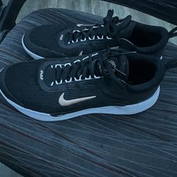 Nike Men’s Zoom court 