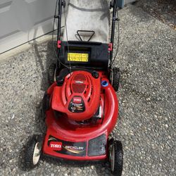 22” Toro Personal Pace RWD Self Propelled Lawn Mower 