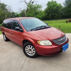 2001 Chrysler Town & Country