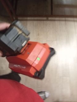 Hilti C 4-22 Battery Charger