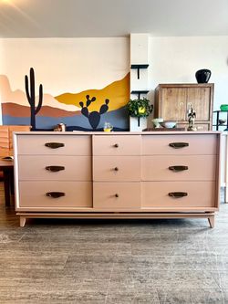 Pink Dresser / Kent Coffey!