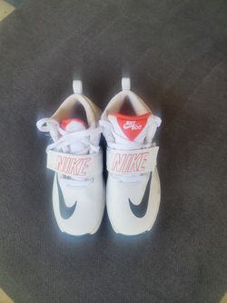 NIKE boys shoes size 3Y