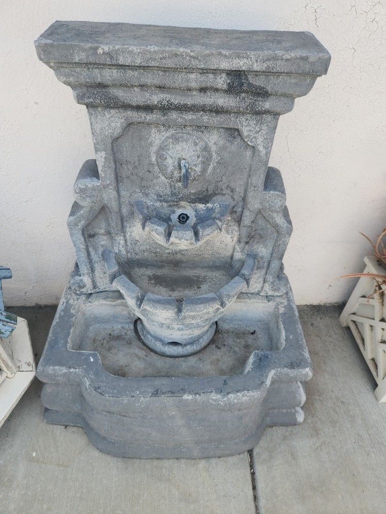 Wall Fountain