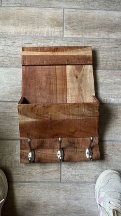 Wall mount mail organizer with three hooks