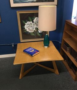 Signed mid century Heywood Wakefield X base coffee table