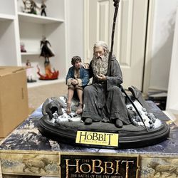 The Hobbit The Battle of the Five Armies Limited Edtion - Statue Only, no discs