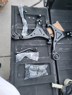 2011--2014 Hyundai Sonata  2.4 Front Suspension Rebuild Kit