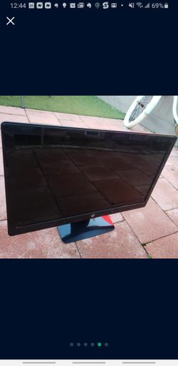 HUGE HP 27-INCH HD MONITOR (PAID $300)