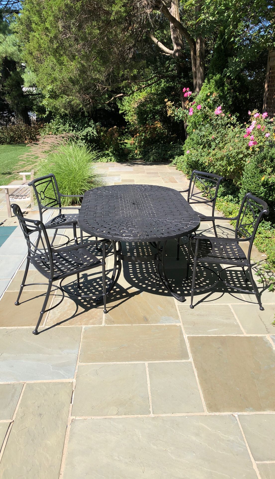 Outdoor Furniture Set (table + 4 chairs)