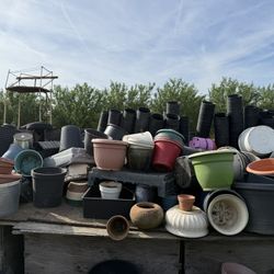 Pots 1,2,3,5 gallons  
