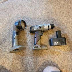 Craftsman Drill 14.4 Volt And Light Both Work And Fair Conditions $20 Or Best Offer