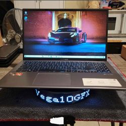 Asus Vivobook 💻15.6" laptop 😃20GB Ryzen 7 Quad core 500GB 💪🏾