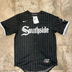 New NIKE CHICAGO WHITE SOX SOUTHSIDE  JERSEY SIZE MEDIUM 