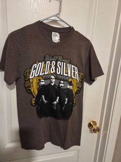 World Famous Gold & Silver Pawn Shop T-Shirt size small