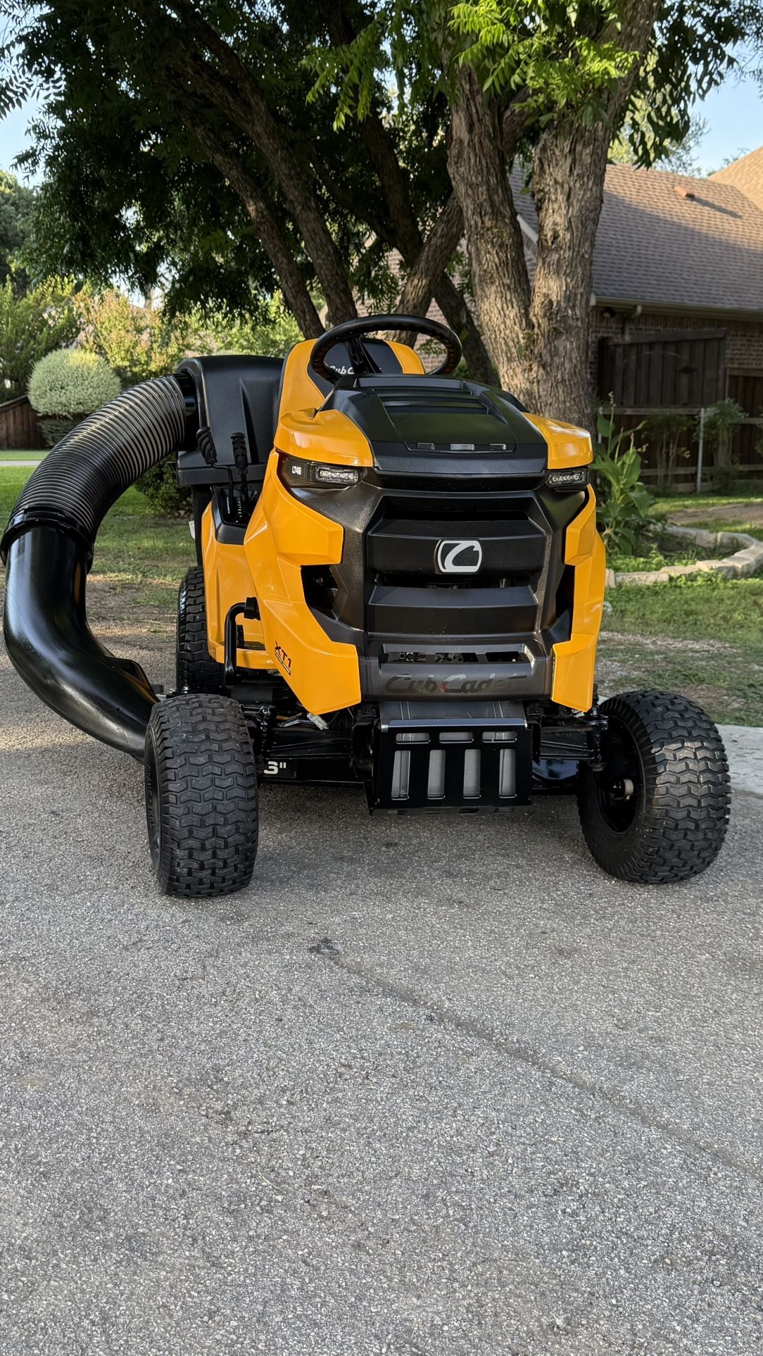 2022 New Cub cadet xt1 46 " zero turn mower// John Deere// Toro Timecutter//cub Cadet // Honda// Ariens Apex//
