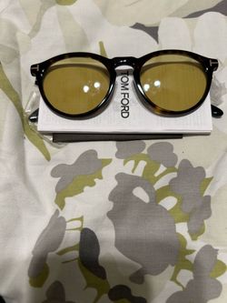 Tom Ford Prescott round glass