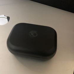 Skull Candy Bluetooth Earbuds