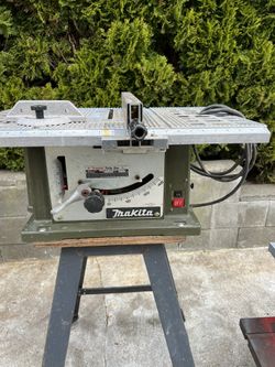 Vintage Makita 2708 Table Saw 8.25 in Blade, 115V 4500 RPM With Fence 