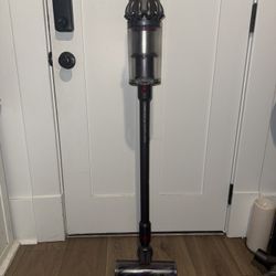 Dyson Cyclone V10 Total Clean+ Cordless Vacuum - Black Wand, Anti-Tangle Head, Tools & Wall Mount