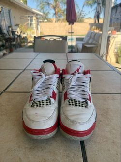 Jordan 4 Retro "Fire Red"