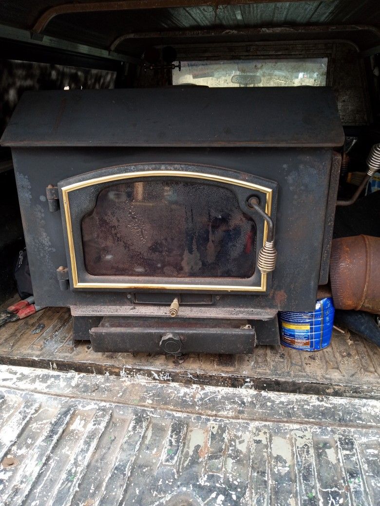 Sierra Wood Burning Stove Used Just A Few Hours for Sale in Atlanta, GA -  OfferUp