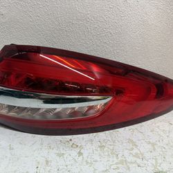 2017 2020 Ford Fusion LED Right Side Tail Light Taillight Used OEM HS73-13404-AB