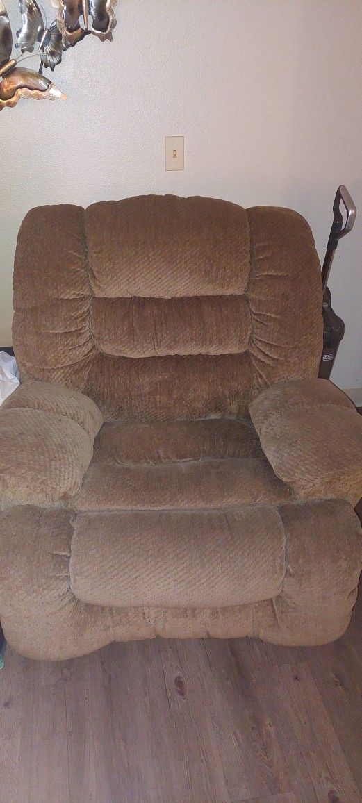 Ashley Chair